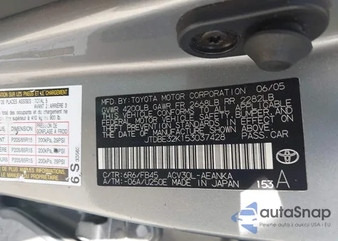 2005 Toyota Camry Le z USA, uszkodzony, nr VIN JTDBE32K153037428